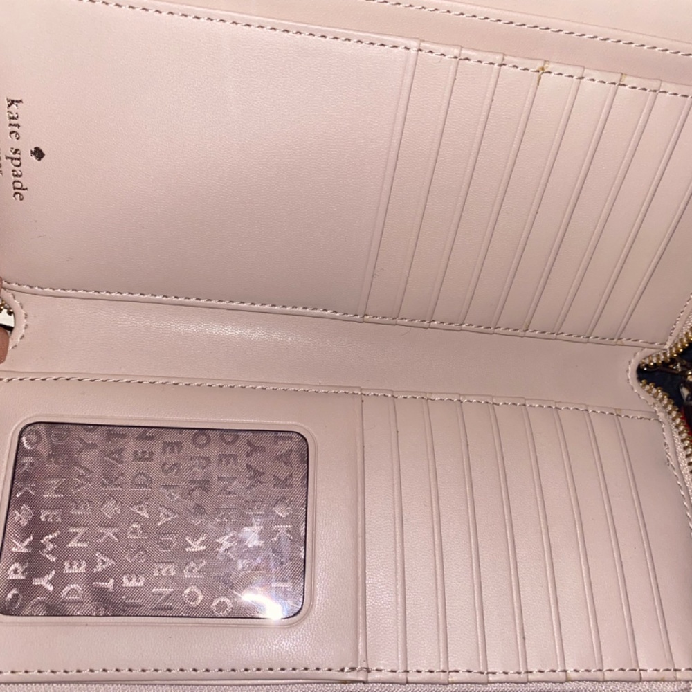 Kate spade pink and white wristlet - Picture 3 of 4